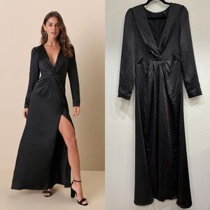 Size M NWOT Lulus Endearing Elegance Black Satin Long Sleeve Maxi Dress